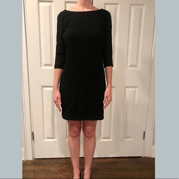 Low-Back Black Lace Cocktail Dress - Picture 3 of 7